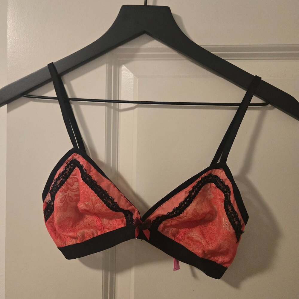Pink+black Betsey Johnson lace bralette